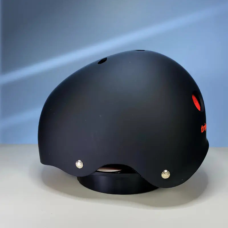 Casco Certificado Triple Eight Sweatsaver Black & Red - Protecciones para patinaje sobre ruedas y en línea