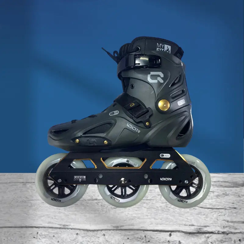 IQON- CL20 - 27.5-28.2 / 43-44 Black Patines en línea